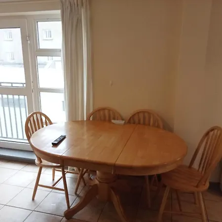 39 Marine Court *