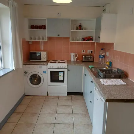 Apartment 39 Marine Court